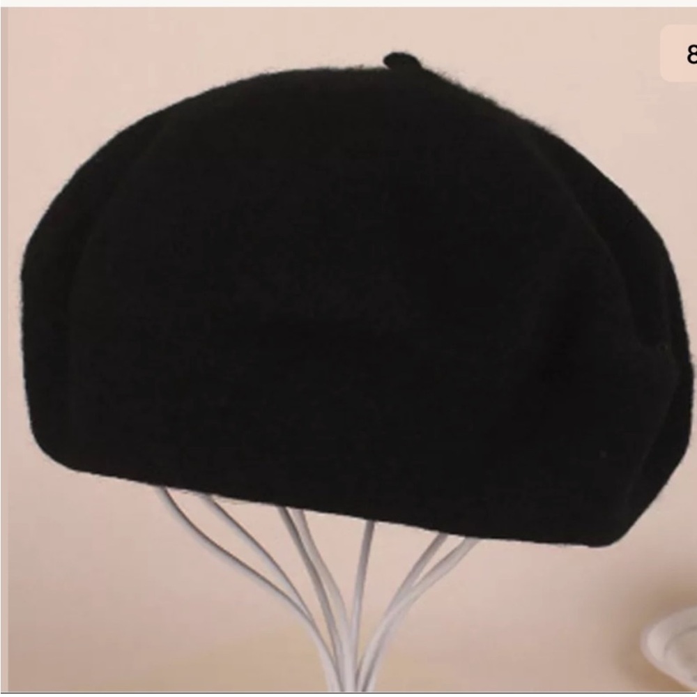 Wool Beret - Picture 3 of 6